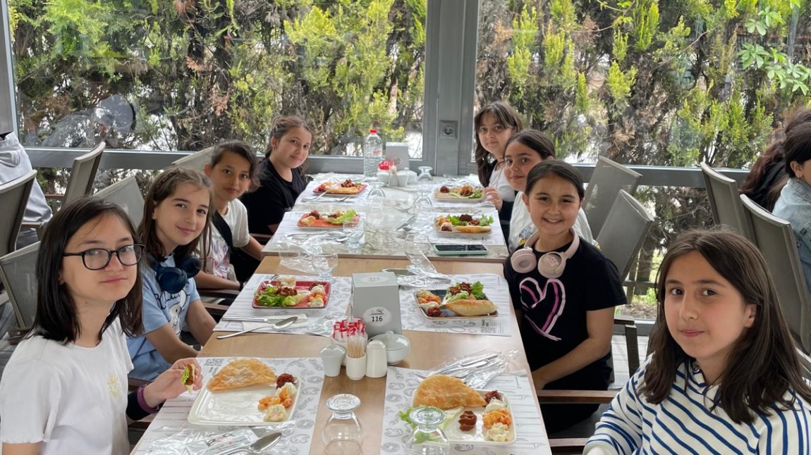 5.Sınıf Öğrencilerimiz Eşkişehir Gezisine Katıldı.